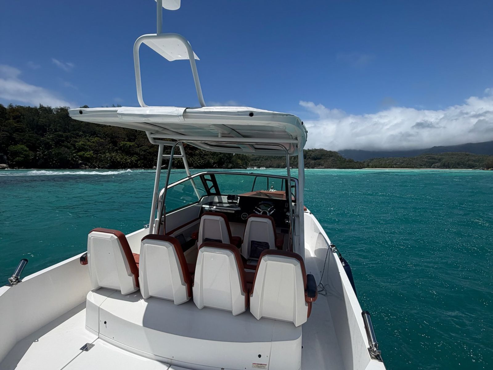 Cockpit seating looking forward to the helm